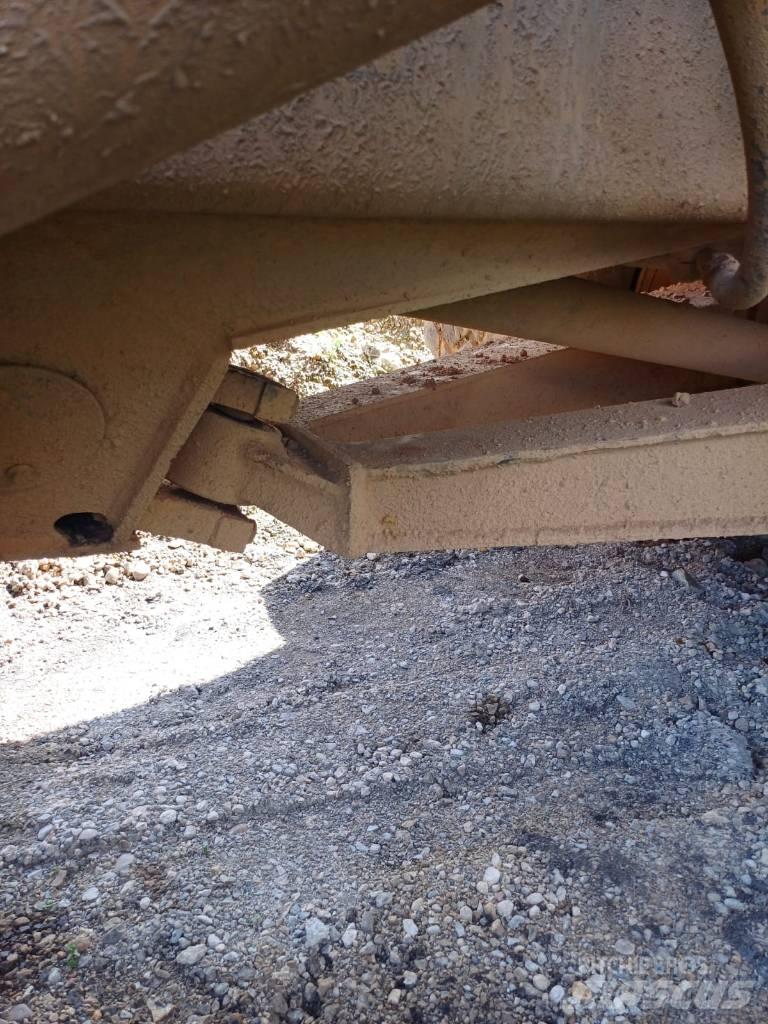 Volvo A30C Zglobni demperji