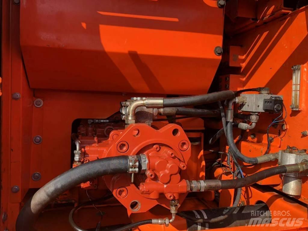 Doosan 220-7 Bagri goseničarji