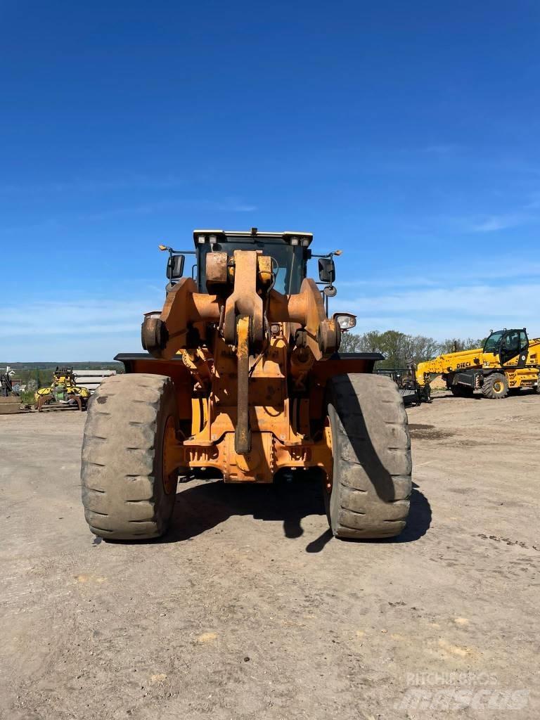 Hyundai HL 975 Kolesni nakladalci