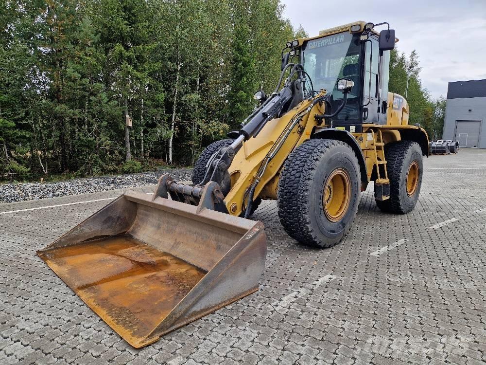 CAT 930 H Kolesni nakladalci