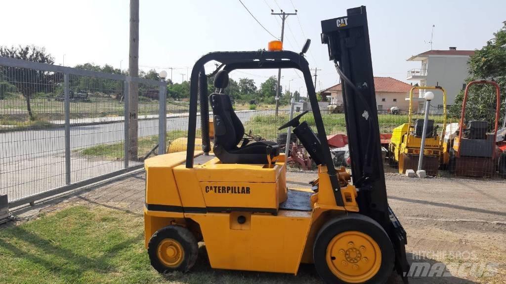 CAT V 50 Dizelski viličarji
