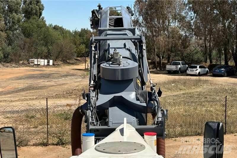 Wirtgen W100 Drugi tovornjaki