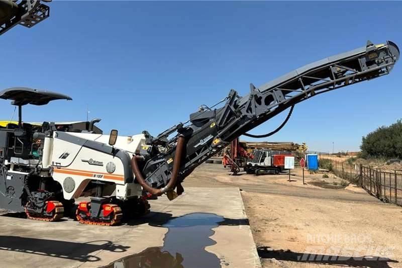 Wirtgen W100 Drugi tovornjaki