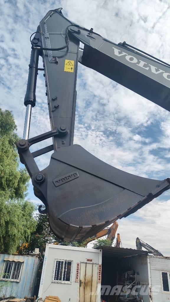 Volvo EC 290 Bagri goseničarji