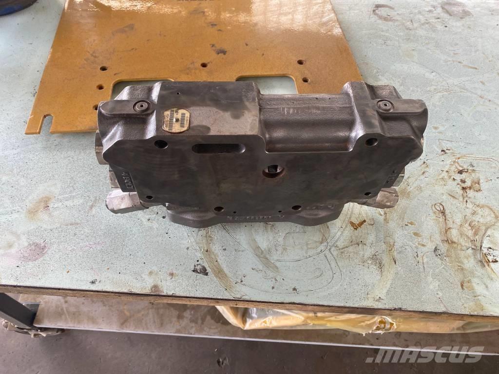 CAT 938 H Kolesni nakladalci