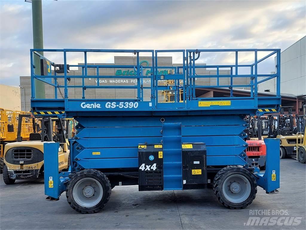 Genie GS5390RT Škarjaste dvižne ploščadi