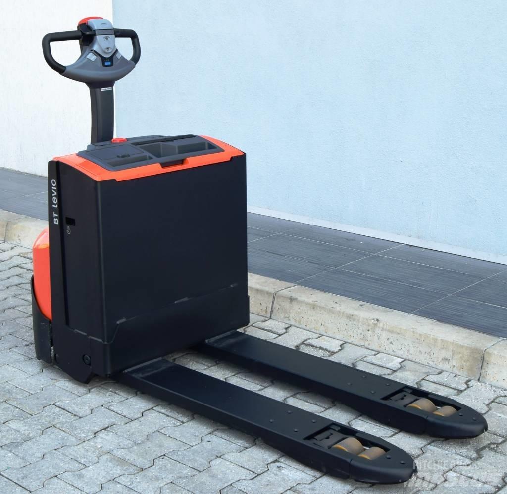 BT LWE 180 Električni nizko dvižni viličar