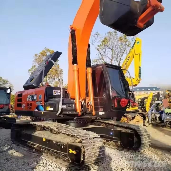 Hitachi ZX 200 Bagri goseničarji