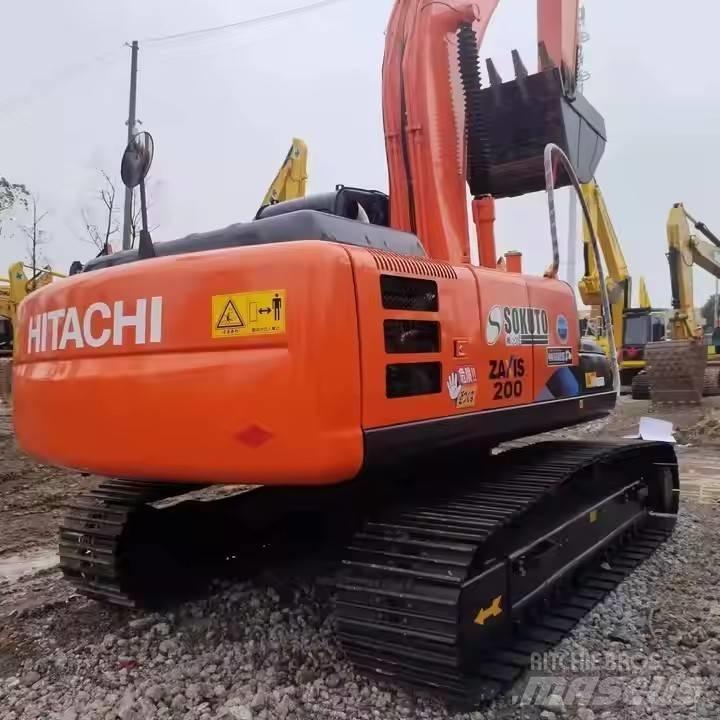 Hitachi ZX 200 Bagri goseničarji
