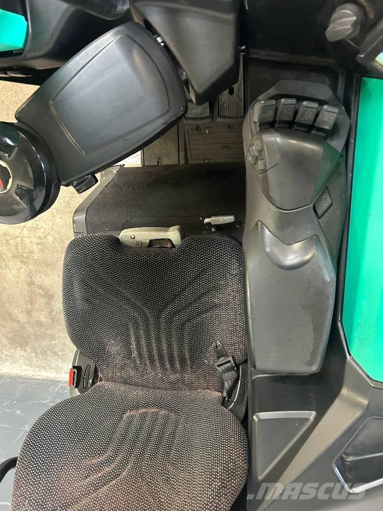 Mitsubishi RB 16N2C Viličarji s pomičnim teleskopom