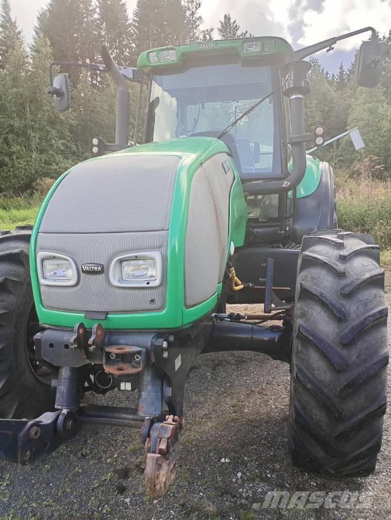 Valtra T190 Hi-tek Traktorji