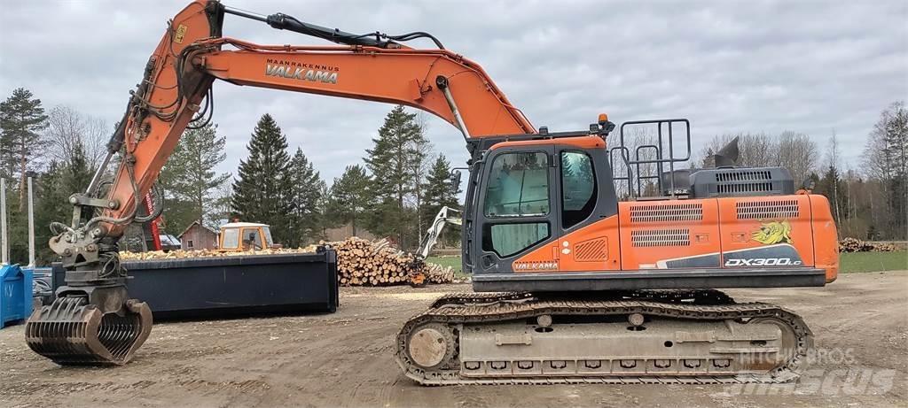 Doosan DX300 LC-5 Bagri goseničarji