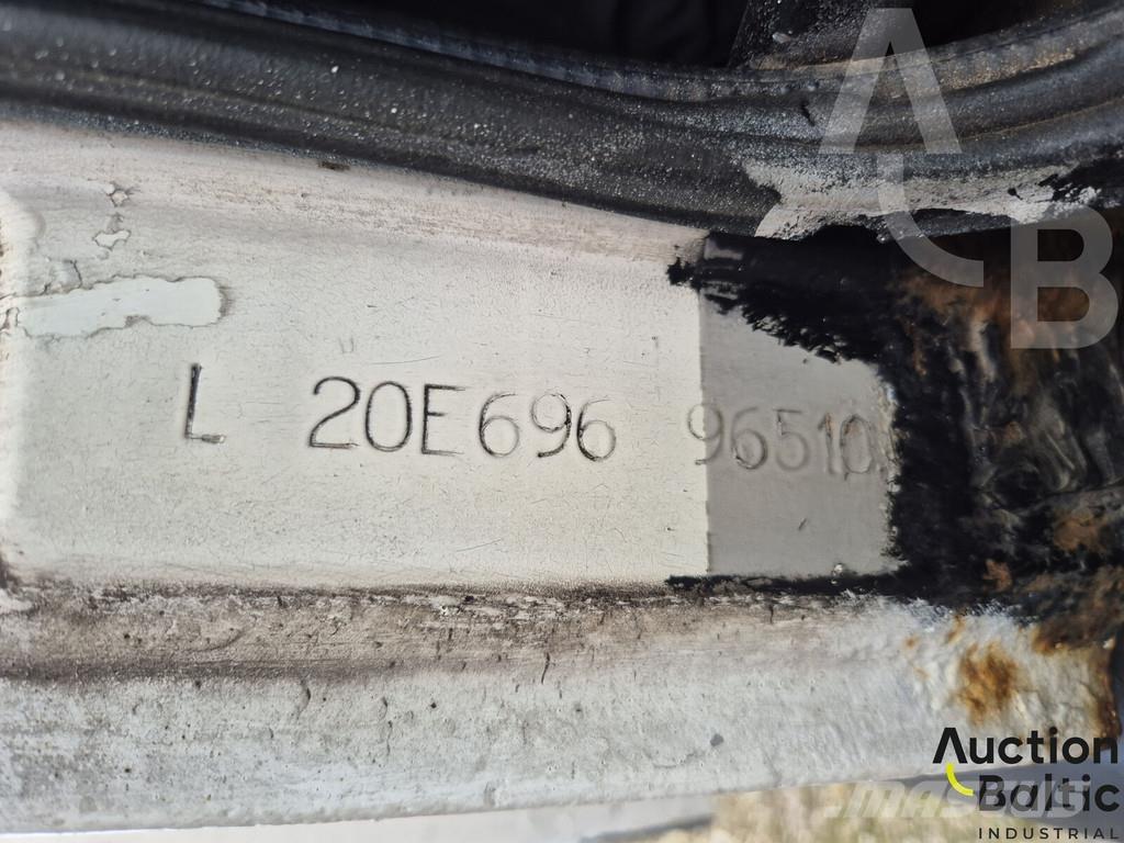 MAN 8.153 Tovornjaki s kesonom/platojem