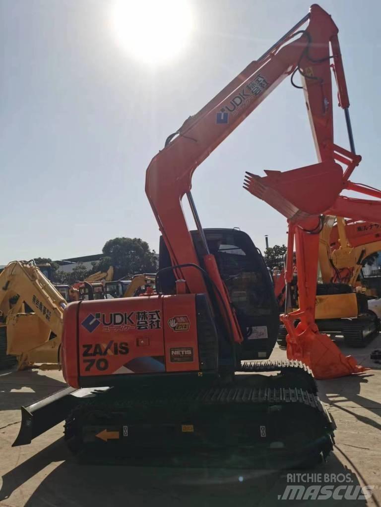 Hitachi ZX 70 Mini bagri <7t