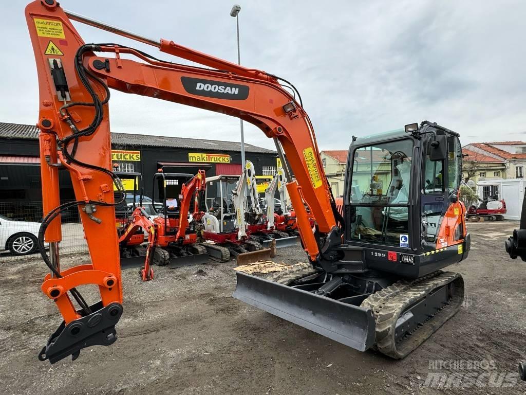 Doosan DX 55 Mini bagri <7t