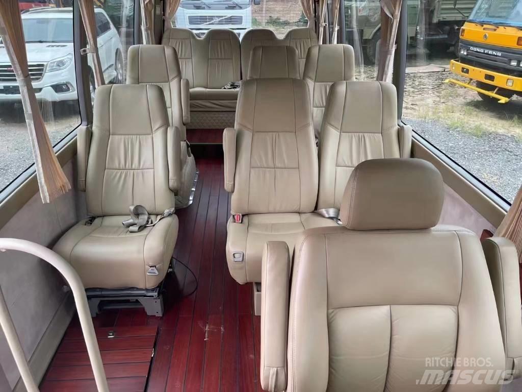 Toyota Coaster Bus Mini avtobusi
