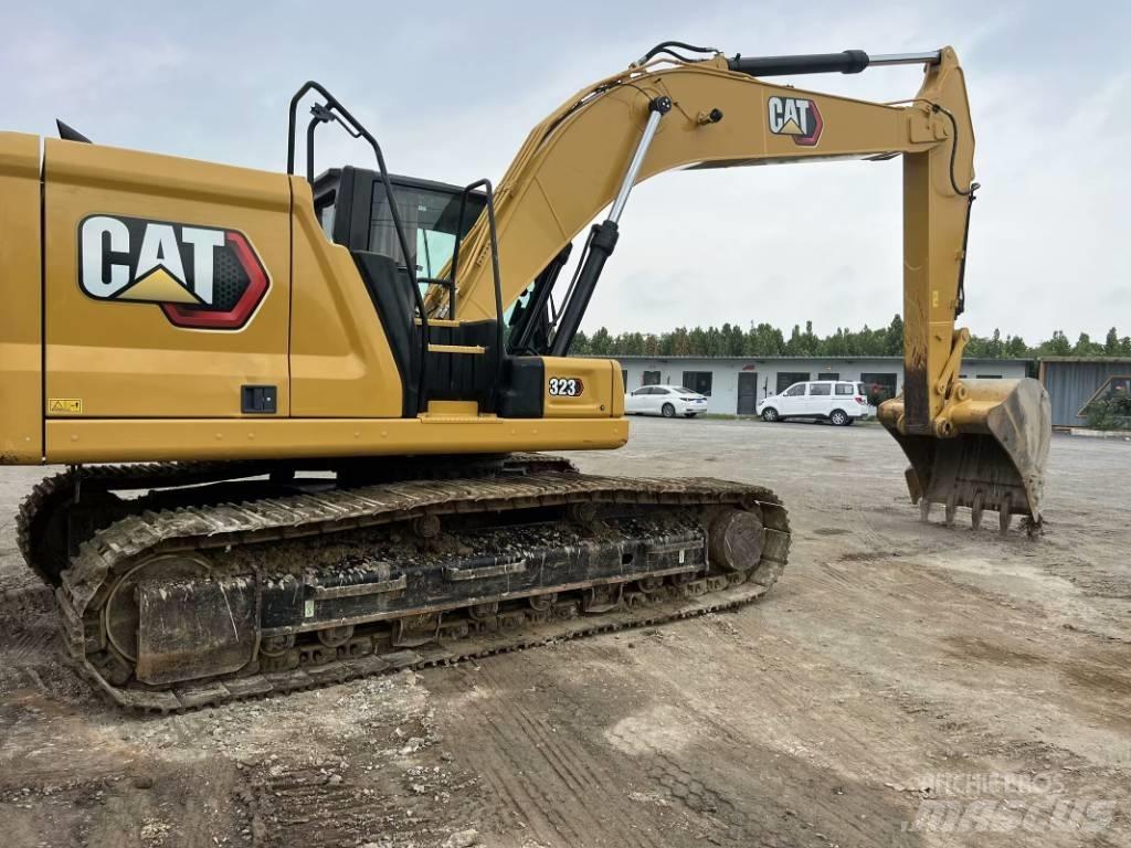 CAT 323 GC Bagri goseničarji