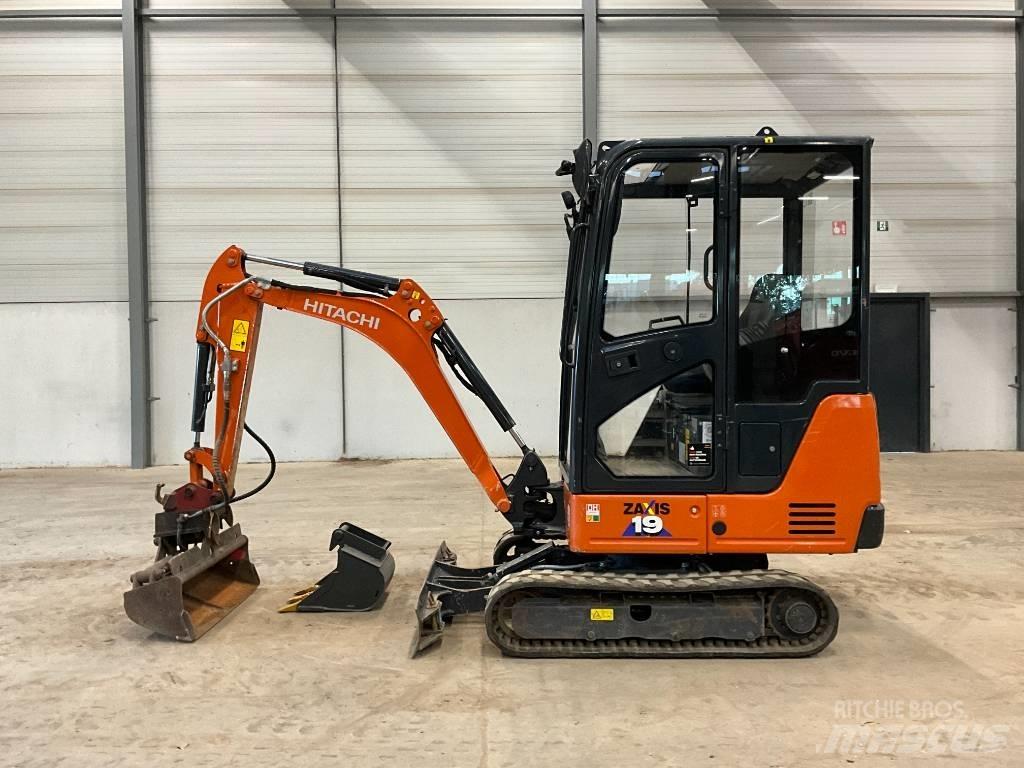 Hitachi ZX 19-6 Mini bagri <7t