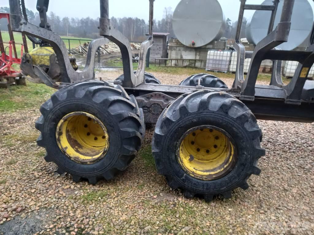 John Deere 810E Forwarderji