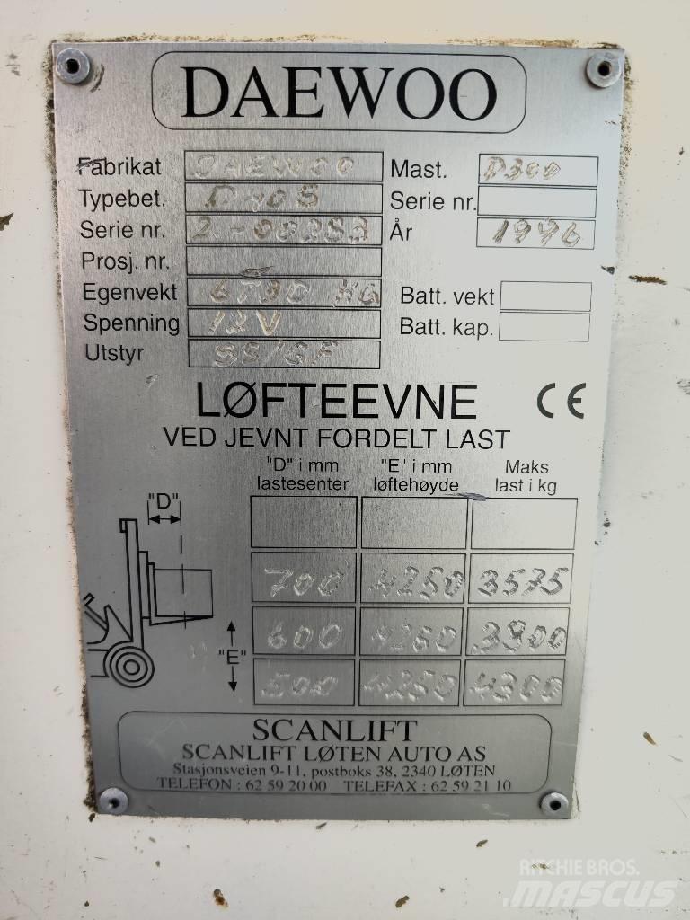 Daewoo D 40 S Dizelski viličarji