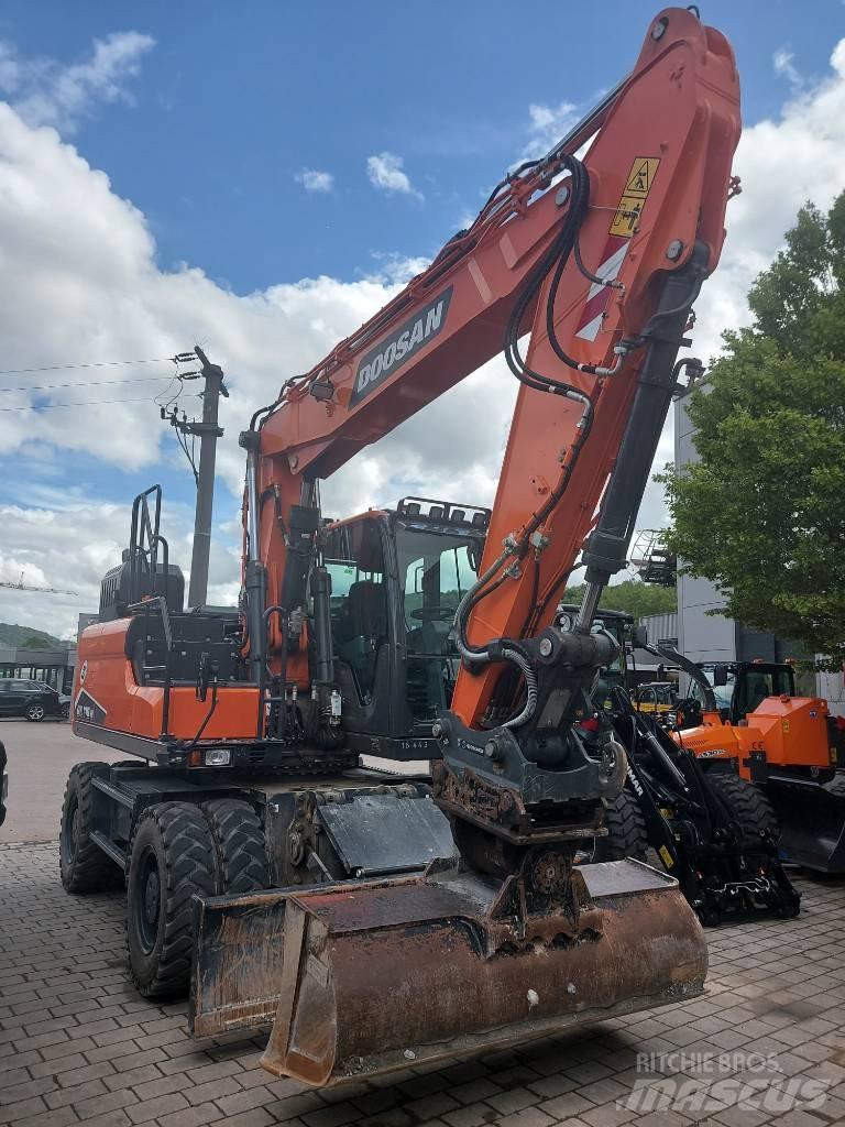 Develon DX 170 W-7 Bagri na kolesih