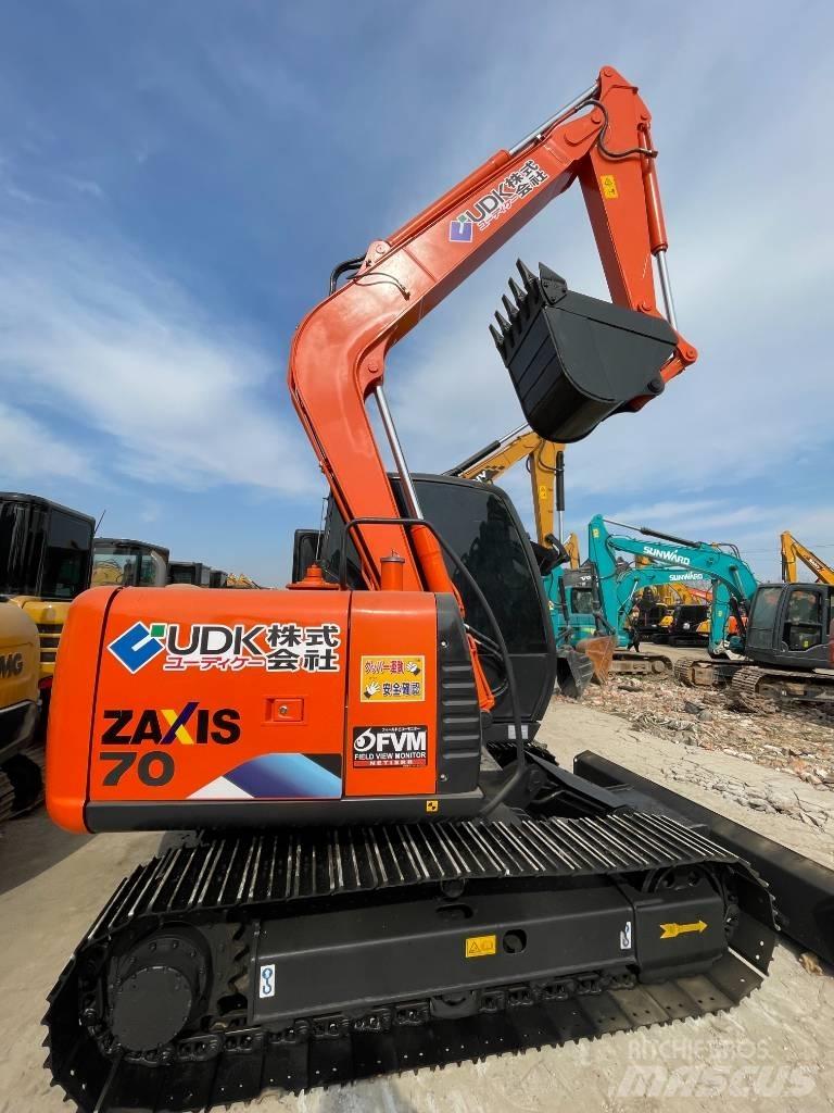 Hitachi Zaxis 70 Bagri goseničarji