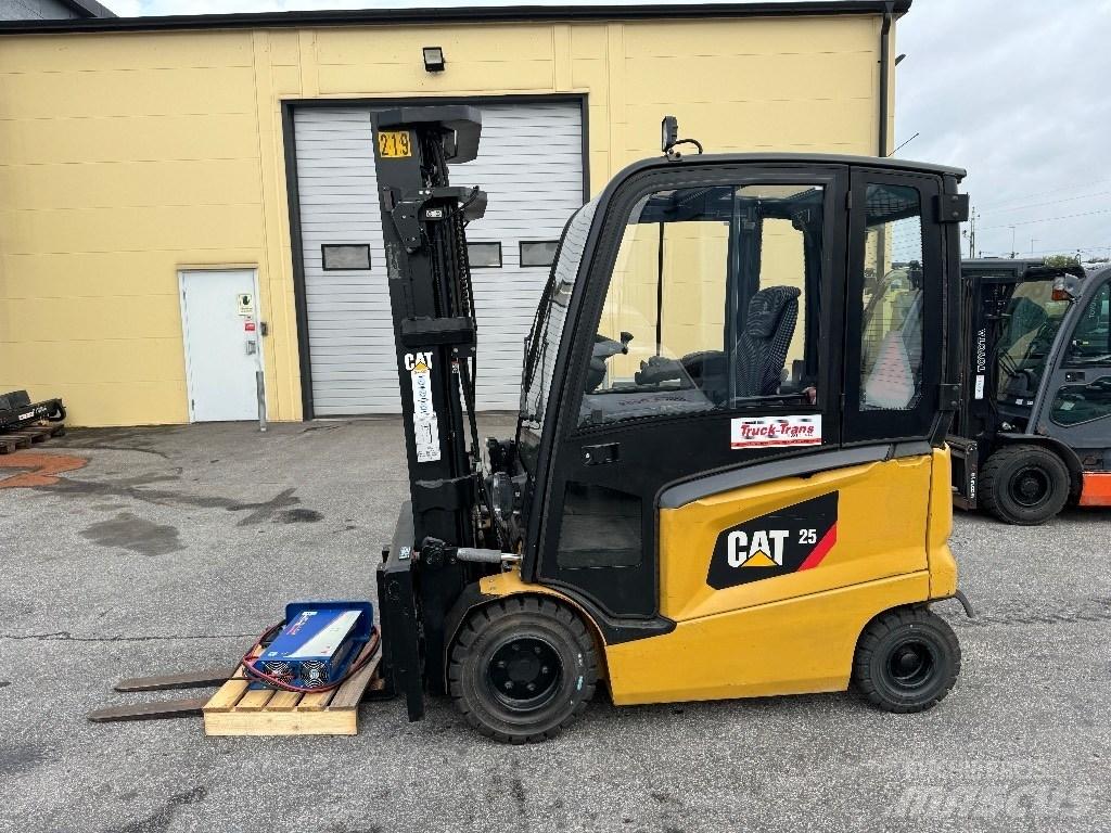 CAT EP25CN Električni viličarji