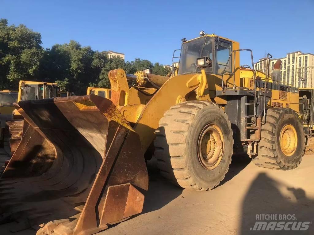 Komatsu WA 600-3 Kolesni nakladalci