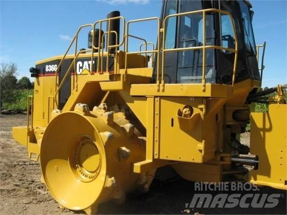 CAT 836G Kompaktorji odpadkov
