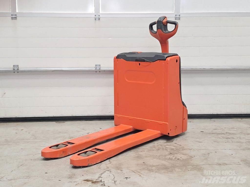 Linde T16 Električni nizko dvižni viličar