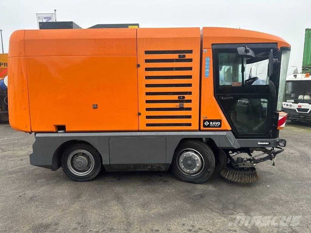 Ravo 540 STH Cestni pometači