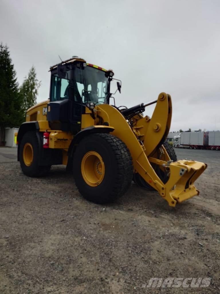 CAT 926M Kolesni nakladalci
