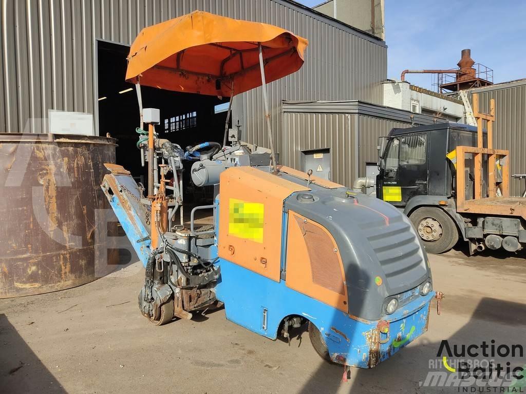 Wirtgen W35DC Freze za asfalt