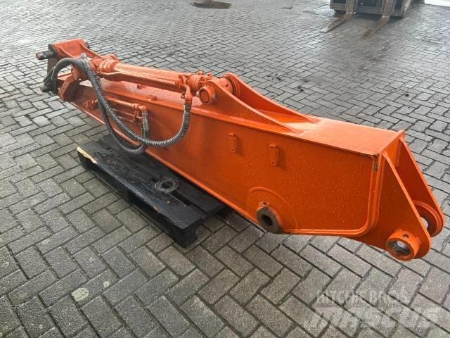 Hitachi ZX 135 Bagri goseničarji