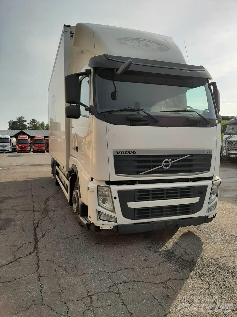 Volvo FH 13 Tovornjaki zabojniki