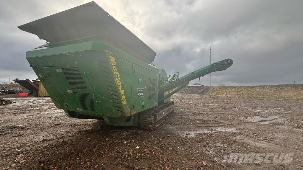 McCloskey J35 Mobilni drobilniki
