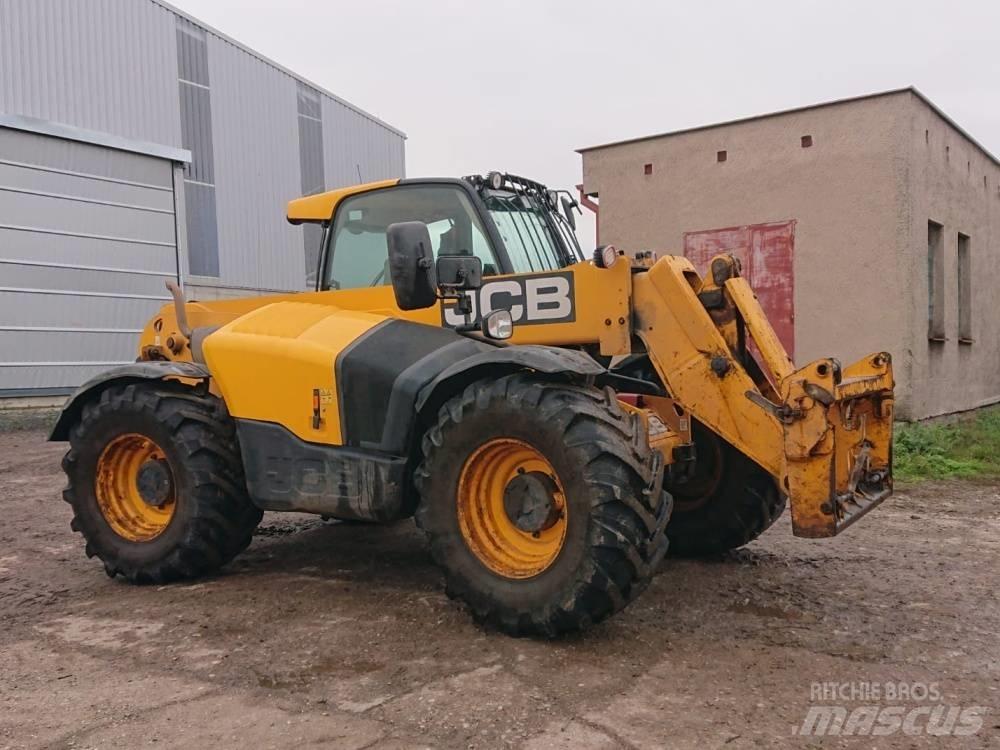 JCB 541-70 Kmetijski teleskopski nakladalci