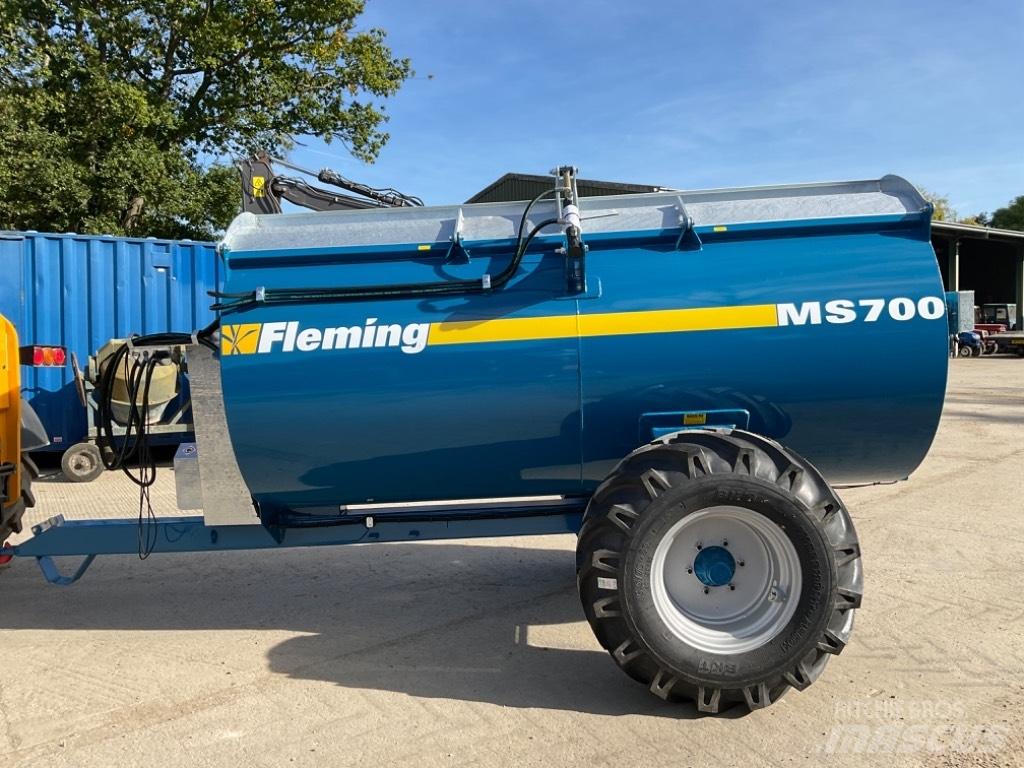 Fleming MS 700 Trosilniki gnoja