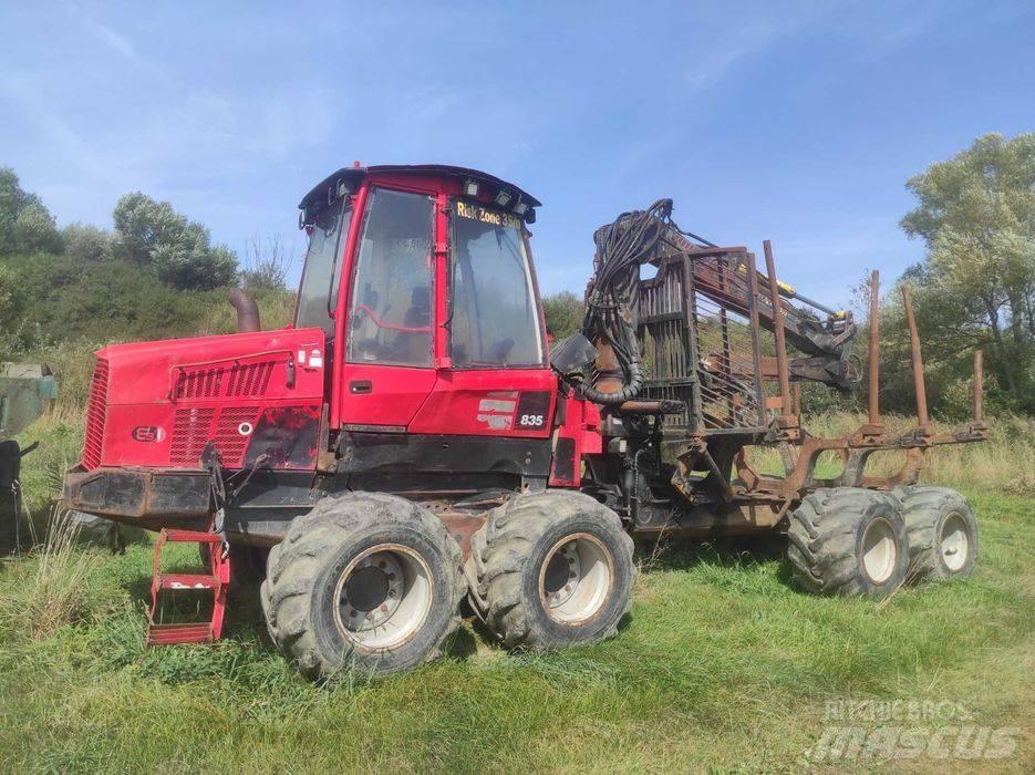Komatsu 835 Forwarderji