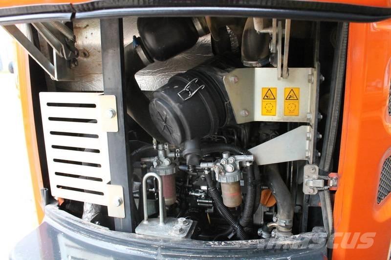 Hitachi ZX 26 U Mini bagri <7t