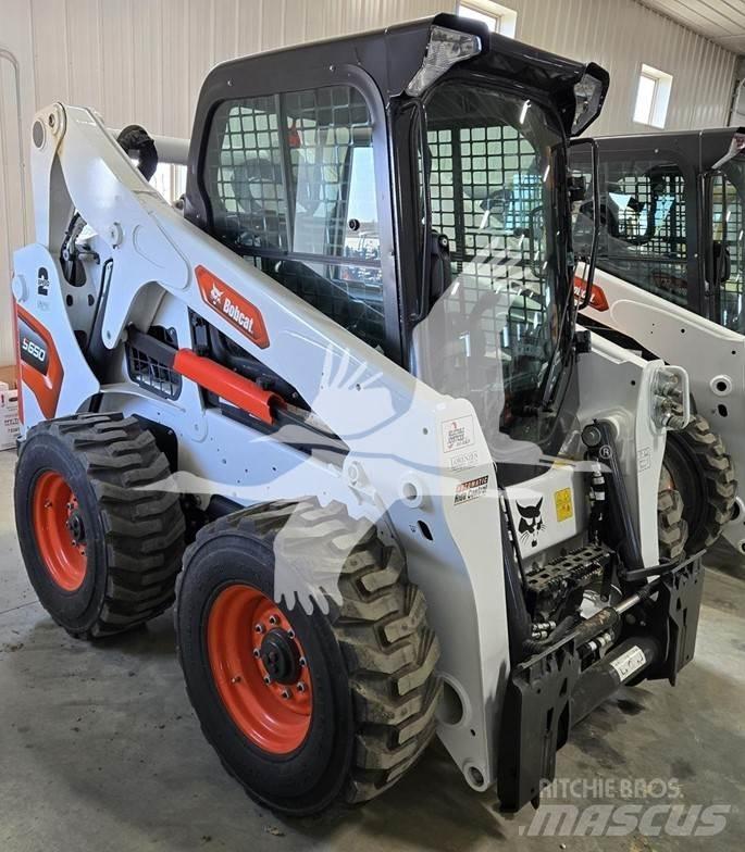 Bobcat S650 Skid steer mini nakladalci