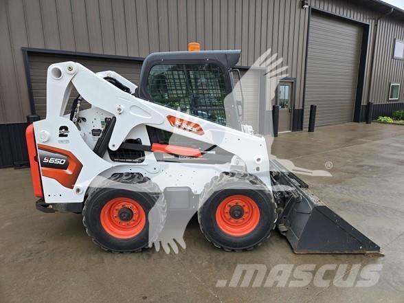 Bobcat S650 Skid steer mini nakladalci