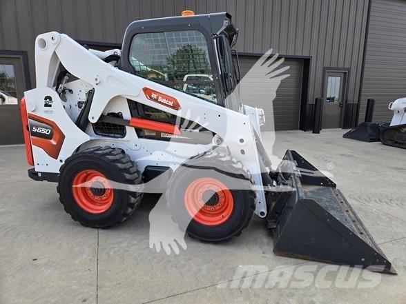 Bobcat S650 Skid steer mini nakladalci