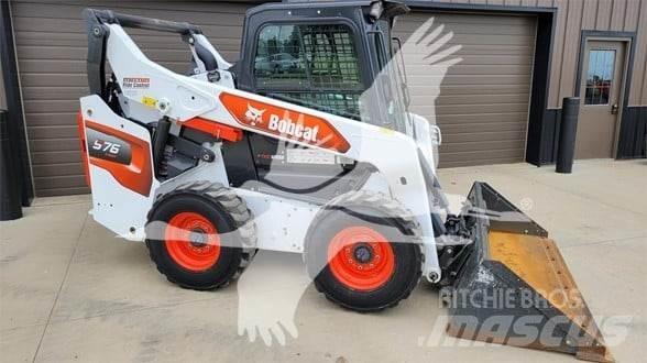 Bobcat S76 Skid steer mini nakladalci