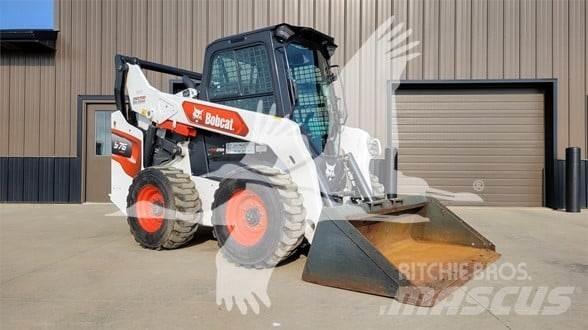 Bobcat S76 Skid steer mini nakladalci