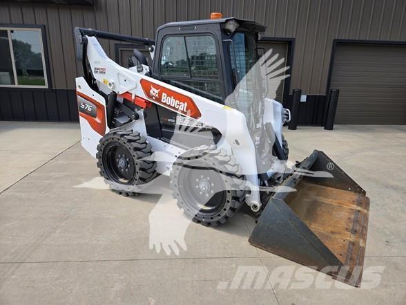 Bobcat S76 Skid steer mini nakladalci