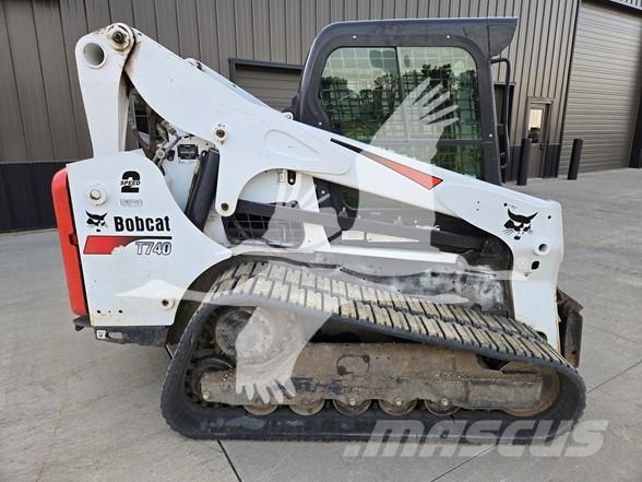 Bobcat T740 Skid steer mini nakladalci