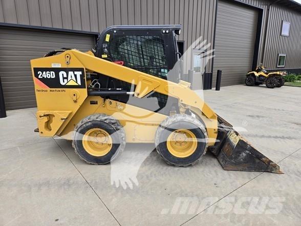 CAT 246D Skid steer mini nakladalci