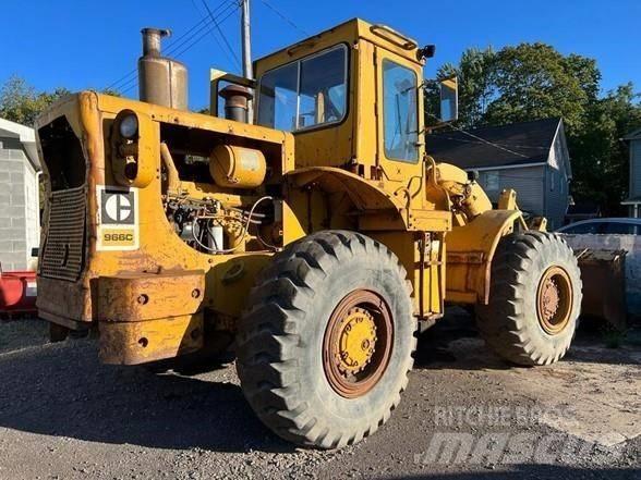 CAT 966 C Kolesni nakladalci