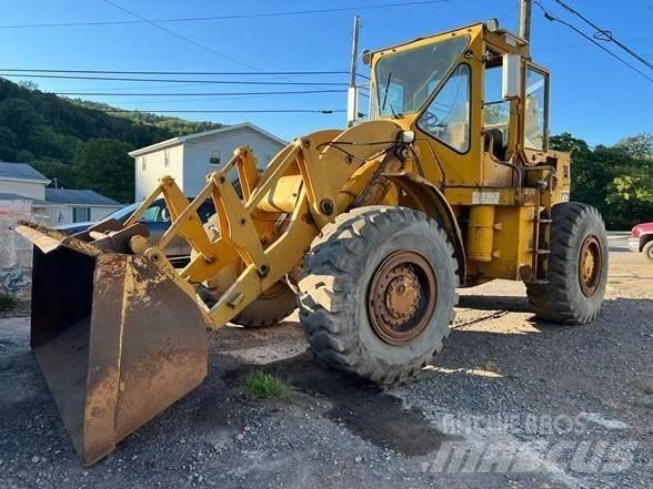 CAT 966 C Kolesni nakladalci